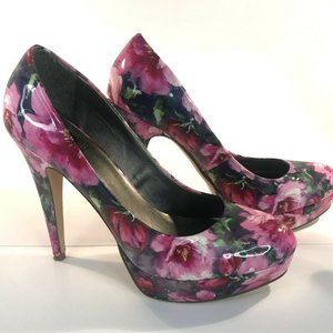 G by GUESS Winna Floral Pink Round Toe Platform Sole 5" Heel Pumps 9.5M